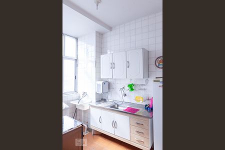 Cozinha  de apartamento para alugar com 2 quartos, 52m² em Centro, Belo Horizonte