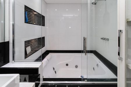 Apartamento à venda com 119m², 3 quartos e 2 vagasBanheiro Suite 02