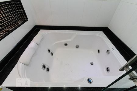 Apartamento à venda com 119m², 3 quartos e 2 vagasBanheiro Suite 02