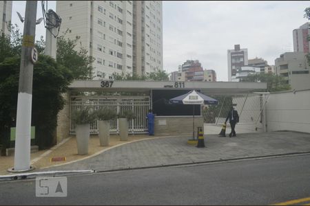 Apartamento à venda com 211m², 3 quartos e 3 vagasFachada