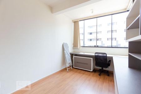 QUARTO 2 de apartamento para alugar com 2 quartos, 50m² em Asa Sul, Brasília