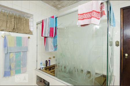 Casa à venda com 400m², 4 quartos e 2 vagasBanheiro da suíte 2