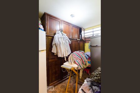 Casa à venda com 400m², 4 quartos e 2 vagasQuarto de serviço