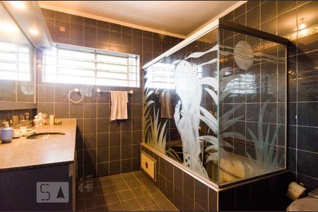 Casa à venda com 400m², 4 quartos e 2 vagasBanheiro