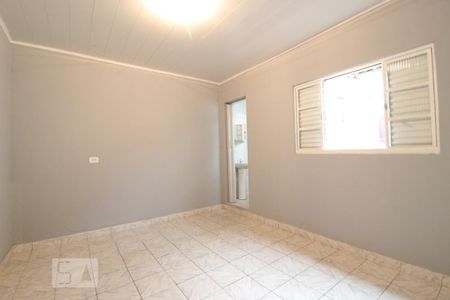 Quarto de casa para alugar com 1 quarto, 40m² em Parque Peruche, São Paulo