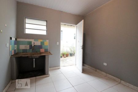 Cozinha de casa para alugar com 1 quarto, 40m² em Parque Peruche, São Paulo