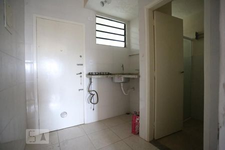 Cozinha de apartamento para alugar com 1 quarto, 38m² em Cerqueira César, São Paulo