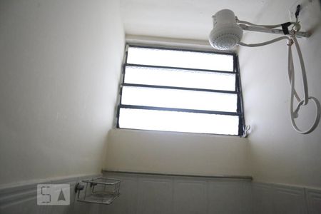 Banheiro de apartamento para alugar com 1 quarto, 38m² em Cerqueira César, São Paulo