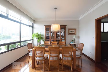 Sala de Jantar de apartamento à venda com 4 quartos, 195m² em Santo Amaro, São Paulo
