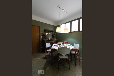 Apartamento para alugar com 195m², 4 quartos e 4 vagas Apartamento para alugar com 195m², 4 quartos e 4 vagasCopa