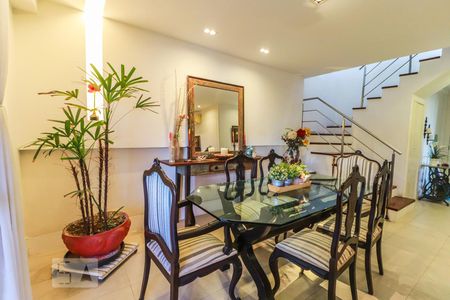 Apartamento à venda com 216m², 3 quartos e 3 vagas