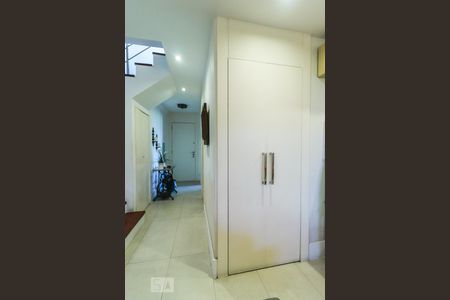Apartamento à venda com 216m², 3 quartos e 3 vagas