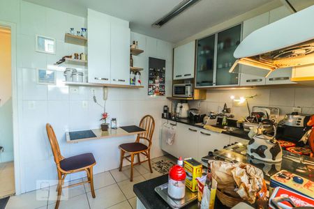 Apartamento à venda com 216m², 3 quartos e 3 vagas