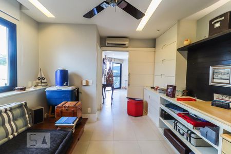 Apartamento à venda com 216m², 3 quartos e 3 vagas