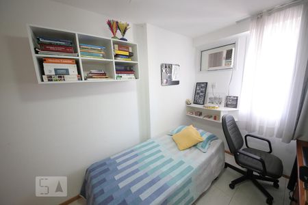 Quarto de apartamento à venda com 2 quartos, 111m² em Icaraí, Niterói