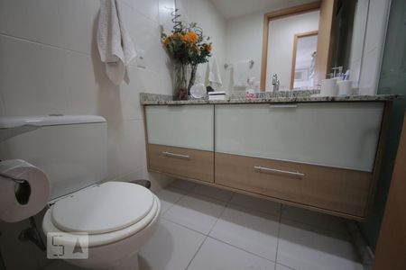 Banheiro Social de apartamento à venda com 2 quartos, 111m² em Icaraí, Niterói