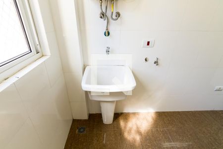 Apartamento para alugar com 126m², 3 quartos e 1 vagaÁrea de Serviço - tanque