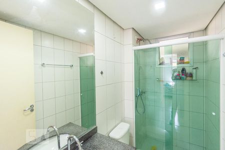 Apartamento para alugar com 70m², 3 quartos e 1 vagaBanheiro - Box