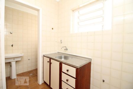 Cozinha de apartamento para alugar com 1 quarto, 39m² em Rio Branco, Porto Alegre