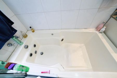 Casa de condomínio para alugar com 454m², 4 quartos e 4 vagasSuíte 1