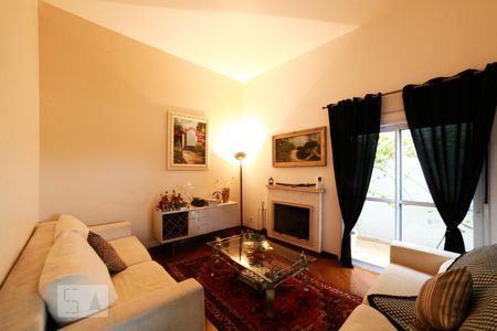 Sala de estar de casa de condomínio para alugar com 4 quartos, 454m² em Brooklin Paulista, São Paulo