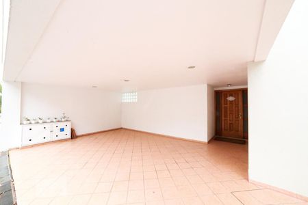 Casa de condomínio para alugar com 454m², 4 quartos e 4 vagasGaragem