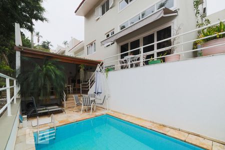 Casa de condomínio para alugar com 454m², 4 quartos e 4 vagasPiscina
