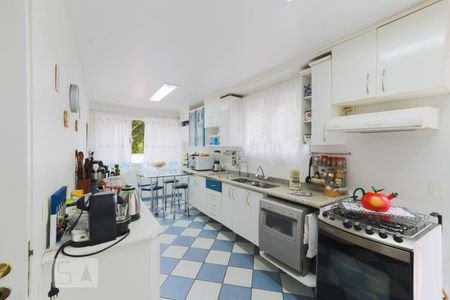 Casa de condomínio para alugar com 454m², 4 quartos e 4 vagasCozinha