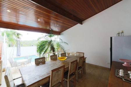 Casa de condomínio para alugar com 454m², 4 quartos e 4 vagasChurrasqueira