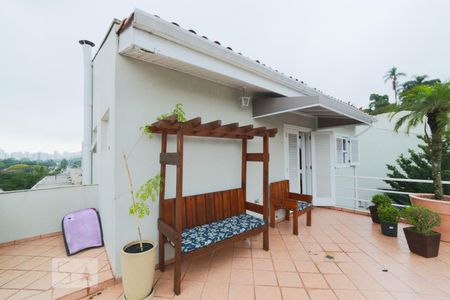Casa de condomínio para alugar com 454m², 4 quartos e 4 vagasVaranda