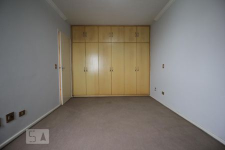 Apartamento à venda com 435m², 4 quartos e 3 vagasQuarto 2