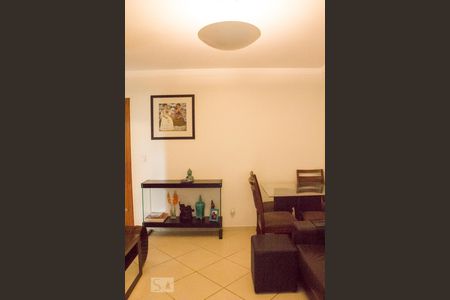 Sala de apartamento à venda com 2 quartos, 70m² em Partenon, Porto Alegre