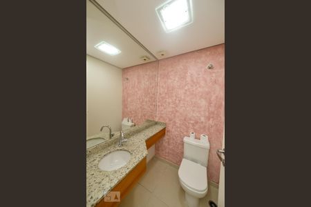 Apartamento à venda com 126m², 3 quartos e 2 vagas Apartamento à venda com 126m², 3 quartos e 2 vagasLavabo