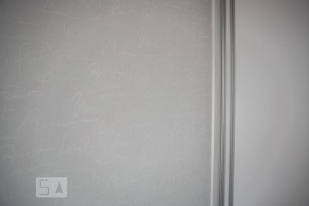 Apartamento para alugar com 101m², 3 quartos e 2 vagasQuarto 3 - detalhe papel de parede