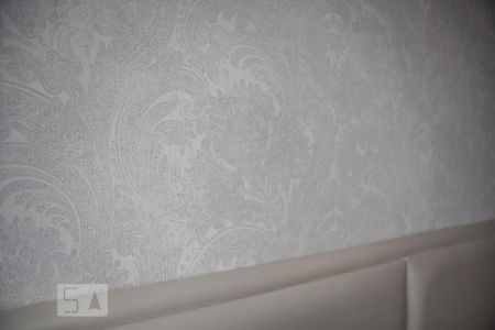 Apartamento para alugar com 101m², 3 quartos e 2 vagasQuarto 1 - suíte - detalhe papel de parede