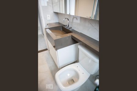 Apartamento para alugar com 101m², 3 quartos e 2 vagasBanheiro do corredor
