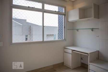 Apartamento para alugar com 101m², 3 quartos e 2 vagasQuarto 2 