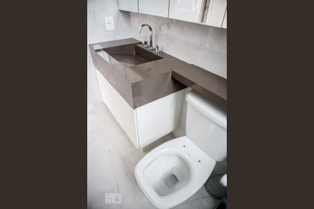 Apartamento para alugar com 101m², 3 quartos e 2 vagasBanheiro da suíte