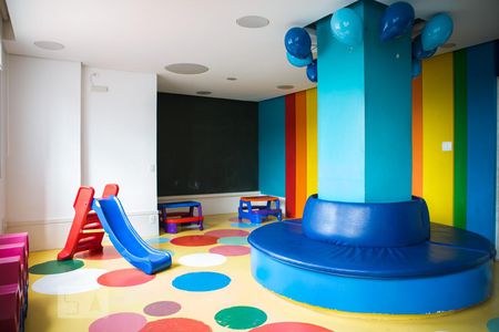 Apartamento para alugar com 101m², 3 quartos e 2 vagasSala Kids