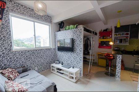 Studio de kitnet/studio para alugar com 1 quarto, 25m² em Estácio, Rio de Janeiro