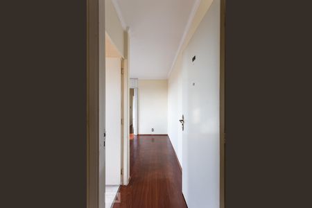 Corredor 1 de apartamento para alugar com 3 quartos, 70m² em Loteamento Country Ville, Campinas