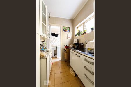 Cozinha de apartamento para alugar com 2 quartos, 69m² em São João, Porto Alegre