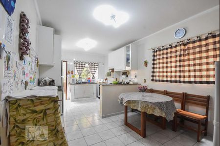 Casa à venda com 125m², 3 quartos e 2 vagas Casa à venda com 125m², 3 quartos e 2 vagasCopa