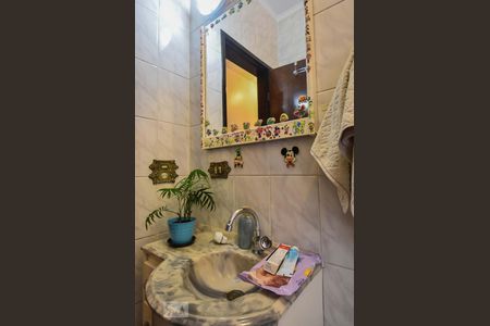 Casa à venda com 125m², 3 quartos e 2 vagas Casa à venda com 125m², 3 quartos e 2 vagasBanheiro 02