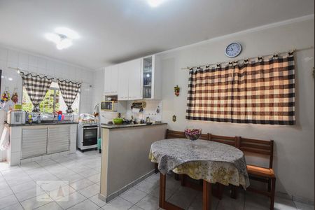 Casa à venda com 125m², 3 quartos e 2 vagas Casa à venda com 125m², 3 quartos e 2 vagasCopa