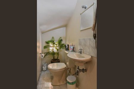 Casa à venda com 125m², 3 quartos e 2 vagas Casa à venda com 125m², 3 quartos e 2 vagasLavabo