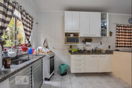 Casa à venda com 125m², 3 quartos e 2 vagas Casa à venda com 125m², 3 quartos e 2 vagasCozinha