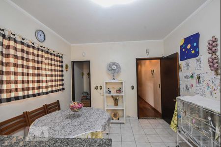 Casa à venda com 125m², 3 quartos e 2 vagas Casa à venda com 125m², 3 quartos e 2 vagasCozinha
