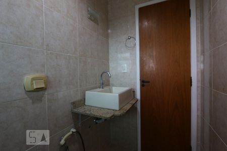 banheiro  de apartamento para alugar com 1 quarto, 54m² em Freguesia (jacarepaguá), Rio de Janeiro