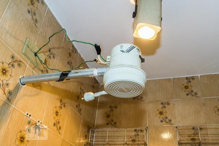 Apartamento à venda com 70m², 2 quartos e 1 vaga Apartamento à venda com 70m², 2 quartos e 1 vagaBanheiro de serviço - Chuveiro elétrico